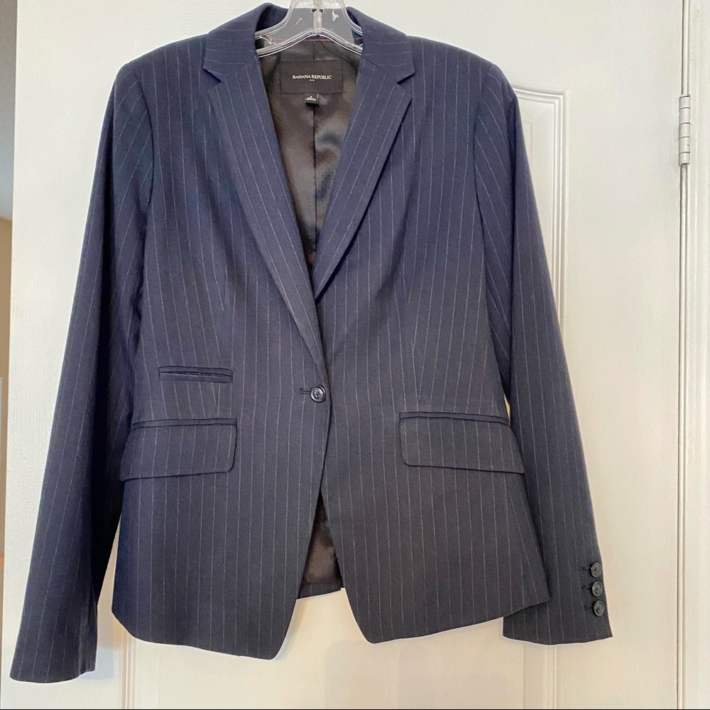 Banana Republic navy pinstripe pant suit